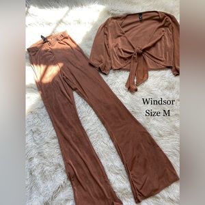 Windsor two piece set